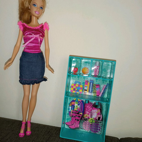 barbie teacher