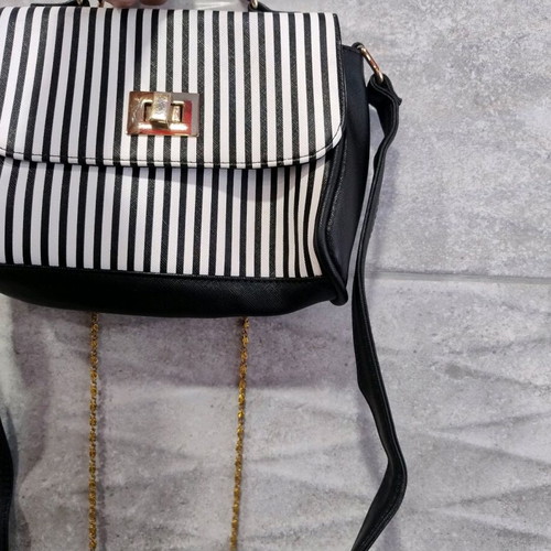 Medium size bag like new for all occasions