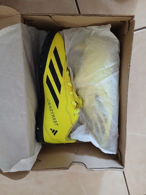 Adidas football shoes, yellow, sizes 35-36