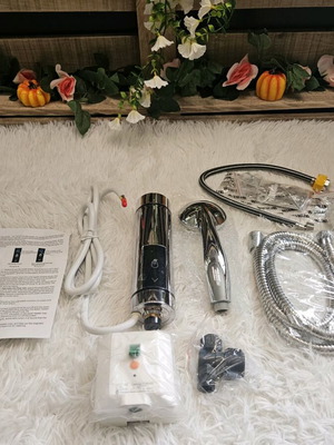 Instant Water Heater for Bathroom new, 5500W, 220V, temperature display