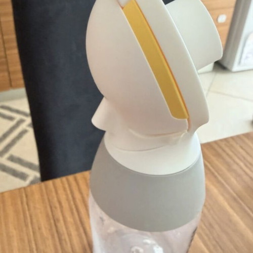 Medela Solo electric breast pump with extras