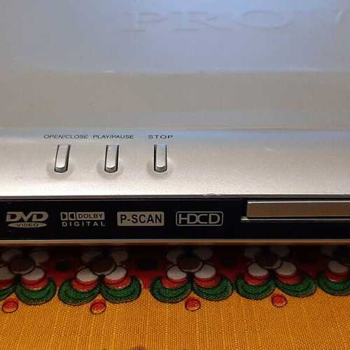 DVD player used, fully functional without remote control
