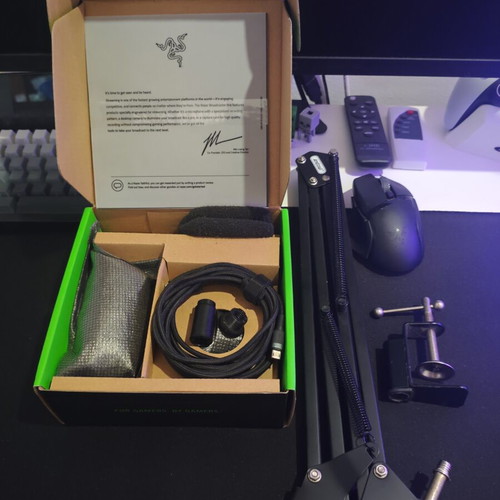 Razer Seiren Mini microphone with arm and pop filter