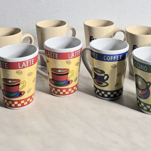 Set of 10 new mugs in box