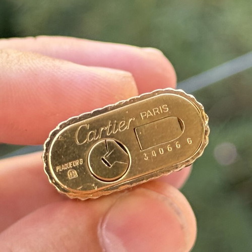 Must de Cartier Gas Lighter "Godron Vertical Lines"