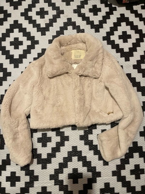 Lynne beige fur coat size small like new