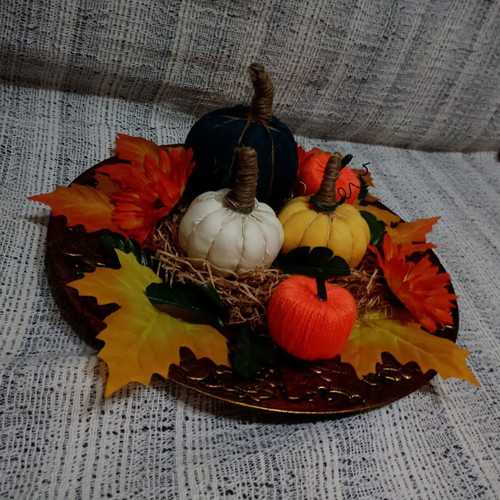 Autumn arrangement with handmade fabric pumpkins set like new