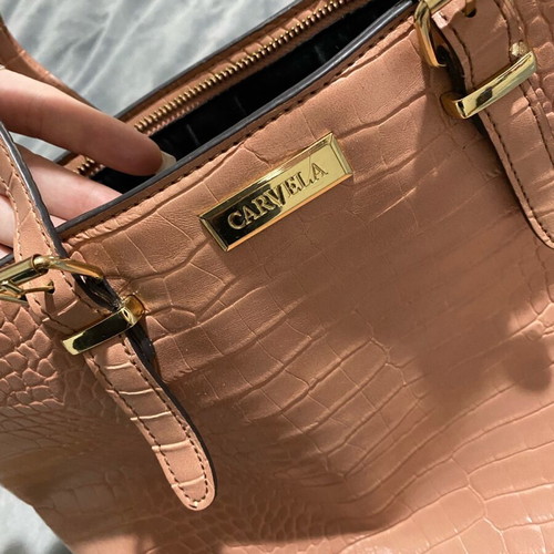 Women's croc pattern bag used in very good condition