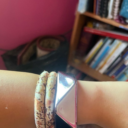 Bone bracelets like new, multicolor