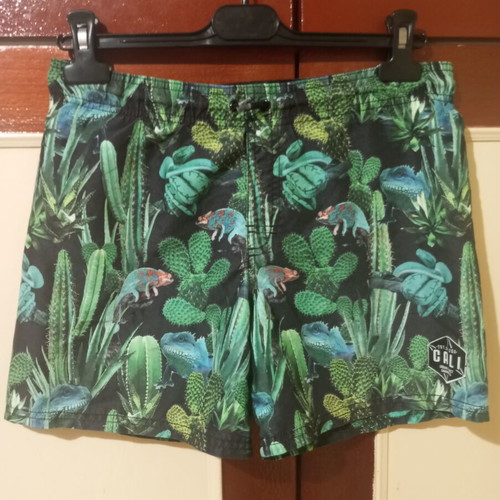 CALI kids swim shorts used, tropical reptile print, size 146 cm