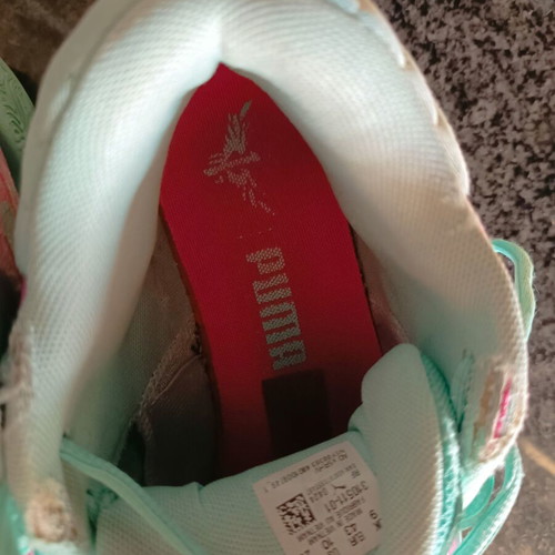 Puma MB.01 M.E.L.O. x 1 of One Rick and Morty basketball shoes used, size 43, pink mint