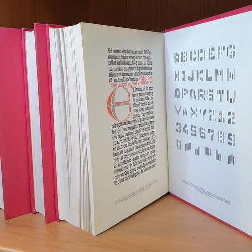 Reader's Digest Great Encyclopaedic Dictionary set like new, 3 volumes