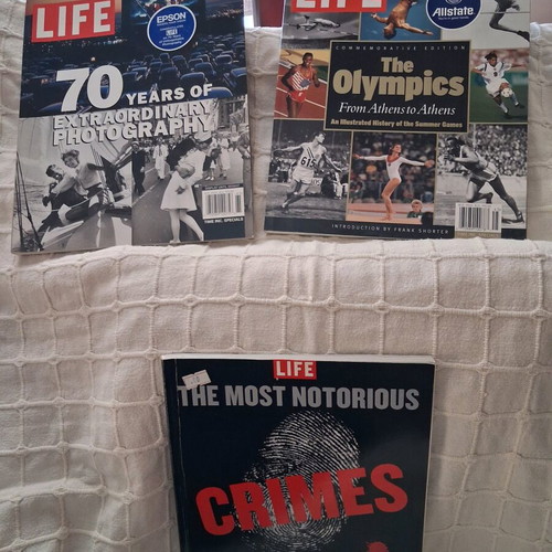 Life magazines like new, set of 14 editions