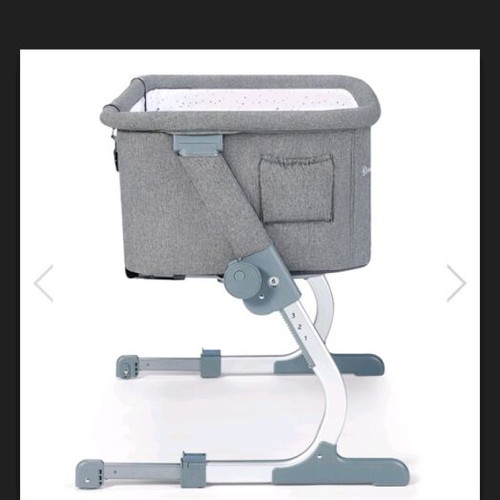 Baby cot like new