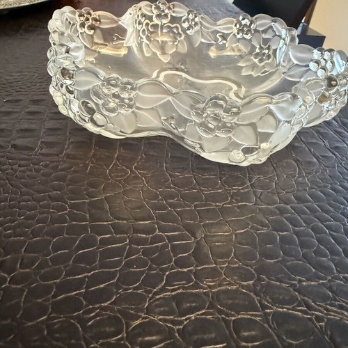 Vintage Mikasa Walther Carmen crystal serving bowl like new