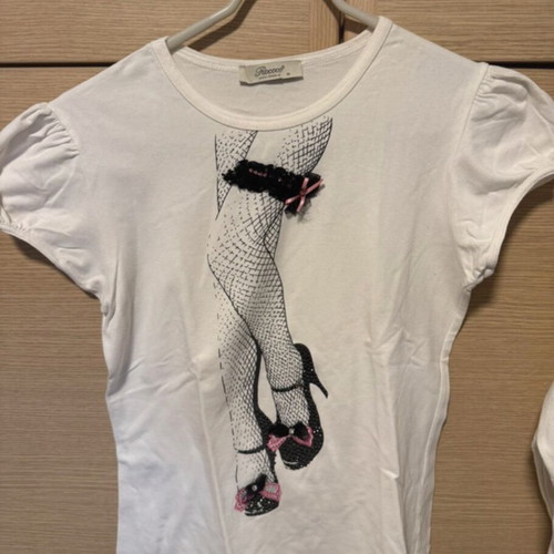 Rococo white t-shirt with Swarovski like new, size M