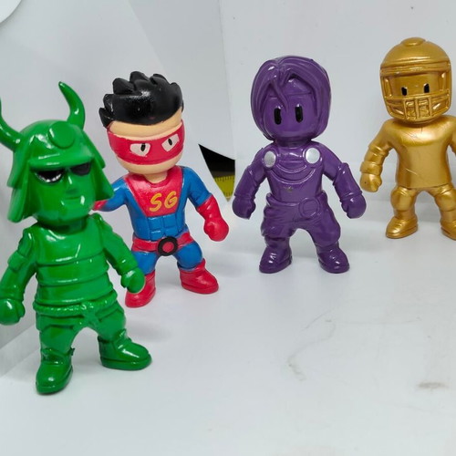 Stumble Guys figures collection 8 pieces like new
