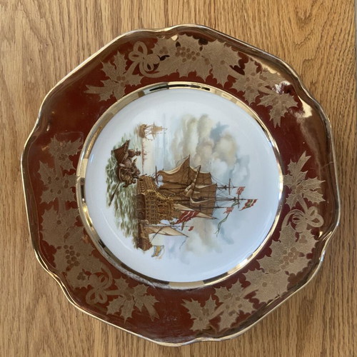 Limoges Royale France decorative plate 22K gold, like new, 26cm