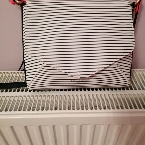 Pauls Boutique striped white and blue crossbody bag like new