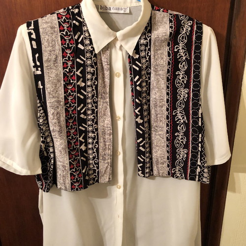 White crepe summer shirt with integrated cotton vest used