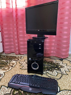 Pc used in excellent condition with LG monitor and keyboard