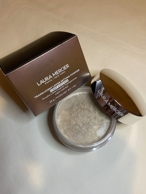Laura Mercier Translucent Loose Setting Powder Light Catcher Celestial Light new