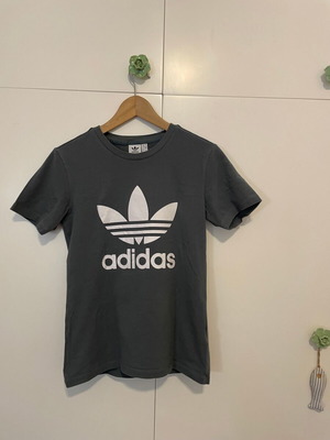 Adidas women's t-shirt like new, green, size S/34/UK 8