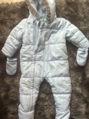 Βρεφική φόρμα εξόδου Mothercare σαν καινούργιο, 6-9 μηνών