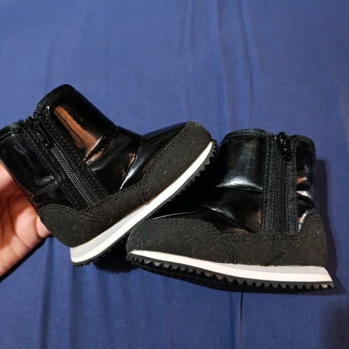 Nike baby boots No 19.5 like new