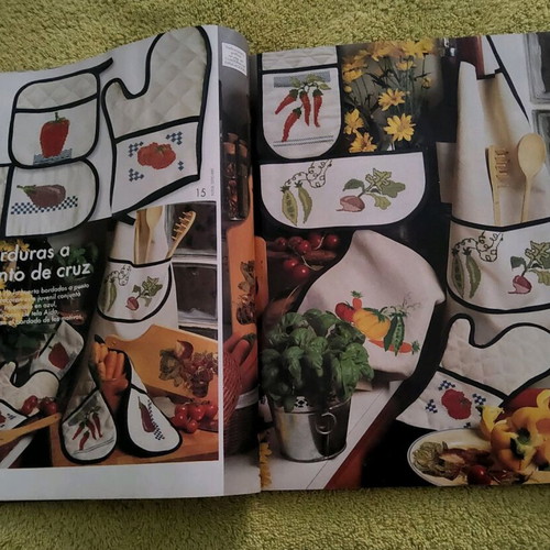 Labores del Hogar magazines used, vintage, set of 2
