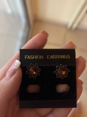 Vintage earrings new, orange and gold