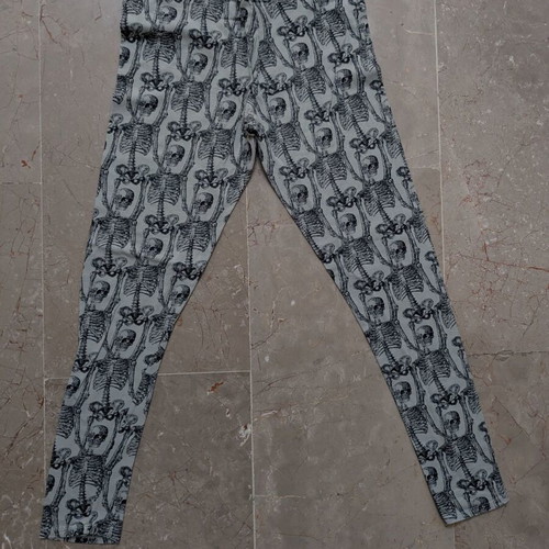 Tally Weijl leggings with skeleton print, size 40, like new, grey