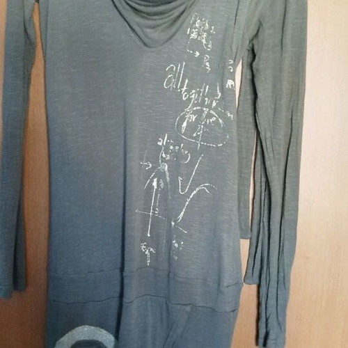 Grey blouse like new, size M