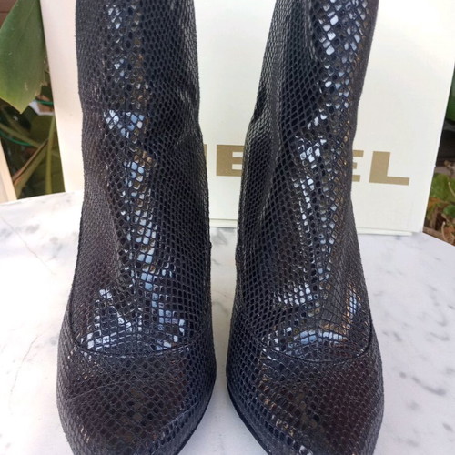 Diesel ankle boots size 39 like new, black, genuine leather
