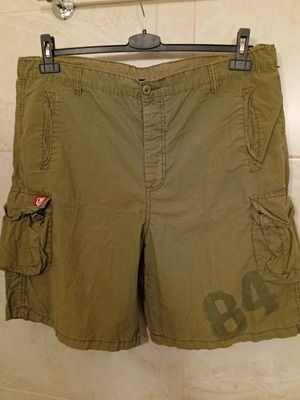 Criminal cargo shorts