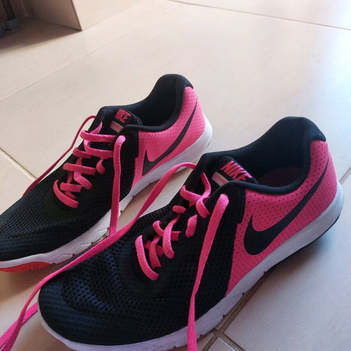 Nike women's athletic shoes like new, black and pink, size 38.5