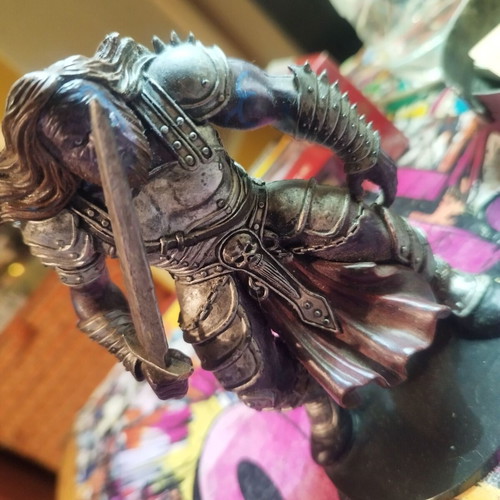 Eldritch Giant miniature like new from Dungeons & Dragons