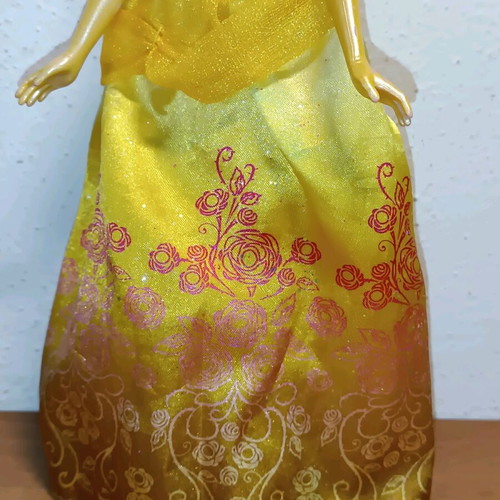 Hasbro Disney Princess Doll Royal Shimmer Belle used