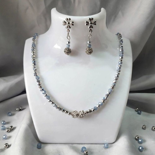 Handmade crystal beaded elegant jewelry set, new, gray and silver