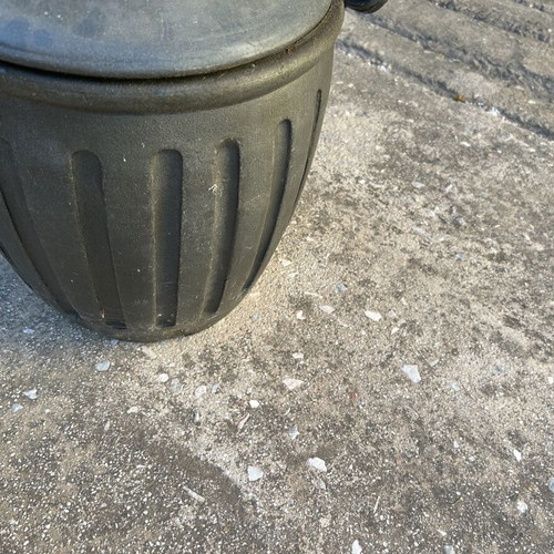 Drink storage container used