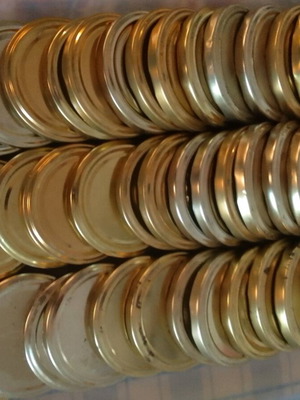 Καπάκια για βάζο 1 κιλού σαν καινούργια, διαθέσιμα σε χρυσό, κόκκινο, λευκό, μαύρο