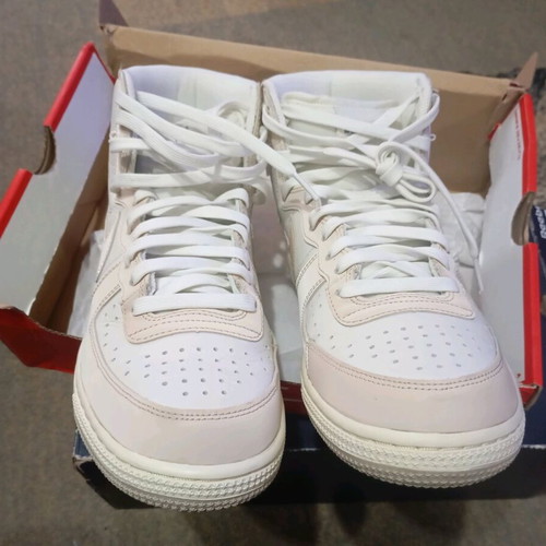 Nike Terminator sneakers size 44 like new, white beige