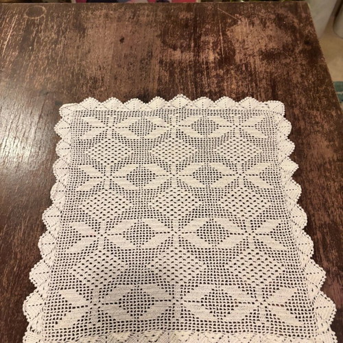 Handmade knitted piece like new