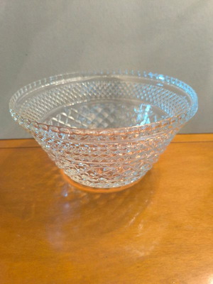 Glass embossed bowl salad bowl like new, 25 cm diameter