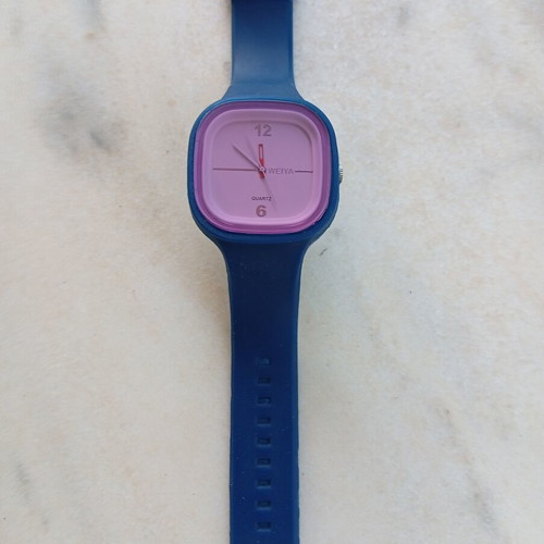 Weiya Silicone Watch unisex used, blue strap, lilac dial, quartz