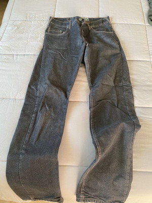 Black jeans size 40 used, no defects