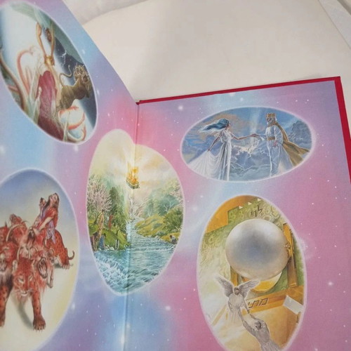Apokalypsi book like new
