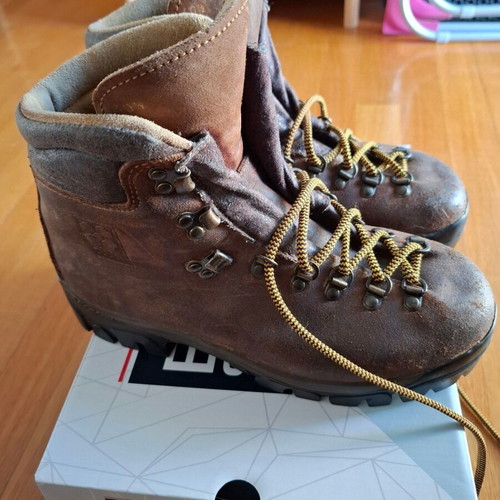 Skechers BOBS Sport Hiking Boots used, brown, size 40