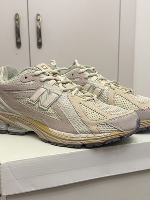 New Balance 1906 Sneakers new with box, beige, size 44