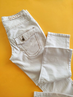 Sisley vintage white skinny cropped jeans size S like new
